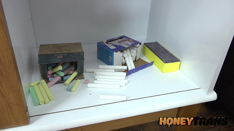 Wonder Shemale: Cô giáo chuyển giới mông to quyến rũ sinh viên...