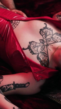 Doar interviuri - Maya Romero și Jacob Style - Stripper gotic de Crăciun