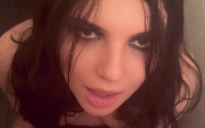 Elizabeth Stewart: Transeksual Dijemput Dan Dipancut Muka Dalam Tandas