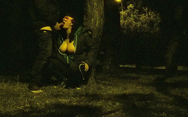 Toilet Mommy: Швидкий мінет від мачухи, перш ніж хтось побачить нас