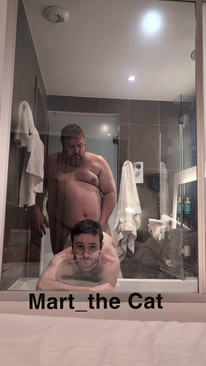 Mart_the_cat: Mon Beau-père Me Baise Dans La Salle De Bain