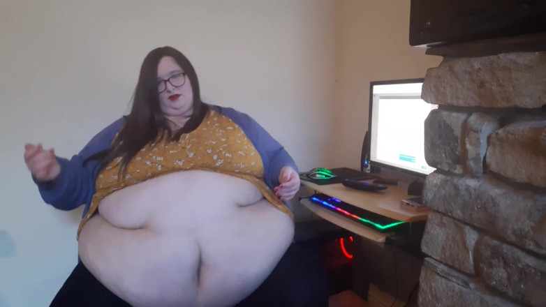 SSBBWLadyBrads: SSBBW secretary humiliated at work by boss - fantasy