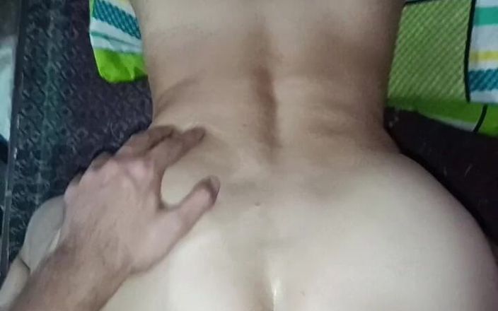 StepSiblingCaught: Madrastra follando estilo perrito con su hijastro