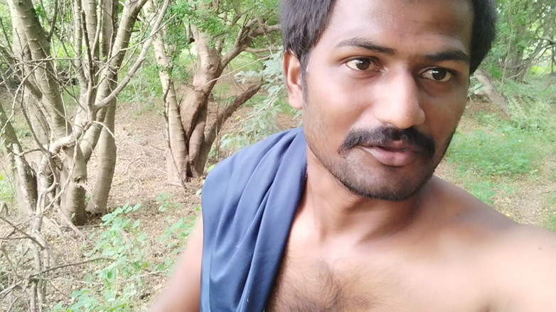 KUMBHA MANOJ KUMAR: Indian Xhard - Living in Forest Alone Doing Hard-core Exercises