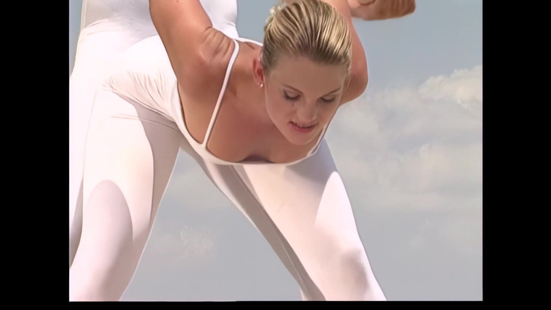 Cinema X: Tančící jemná bílá dobře harmonická