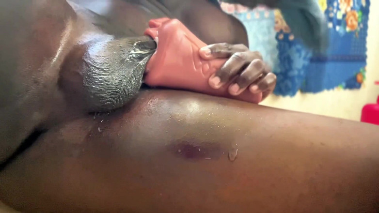 Bbc-godaddy: Afrikanischer großer schwanz zu tief in diesem spielzeug