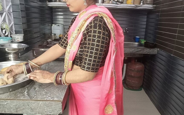 tannu: Video rekaman seks tante seksi india dientot habis-habisan di dapur