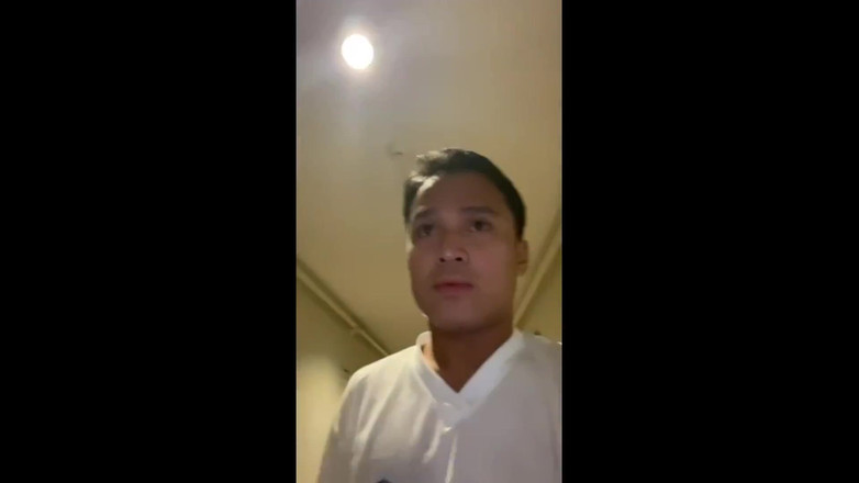 Rent A Gay Productions: Des jumelles asiatiques vampires sexy se font baiser sans capote...