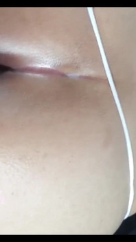 Oops maaf, saya pancut pada pantat awak!