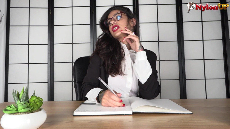 FootFetish Girls With Sex Toys and Nylons: Horny Secretary Entices Her Boss for a Well-deserved Foot Worship...