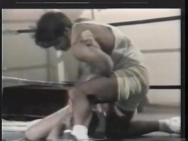 Gays Case: Two hot guys are wrestling in the ring