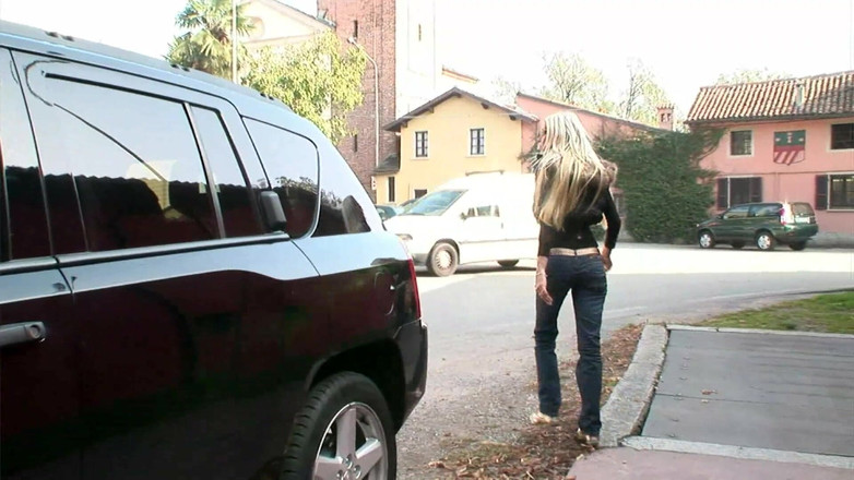 Xtime Network: 2人の素晴らしいセクシーな巨乳ビンテージ熟女の尻がフランコ・トレンタンスの巨根で口の中で犯され、射精されました