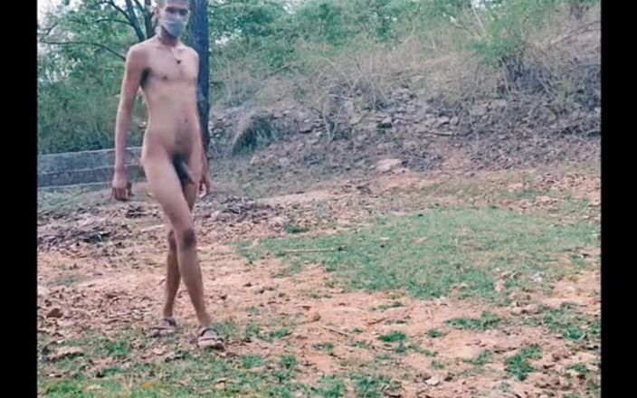 Tani: Gadis remaja gay lagi asik muasin memeknya pakai mainan seks