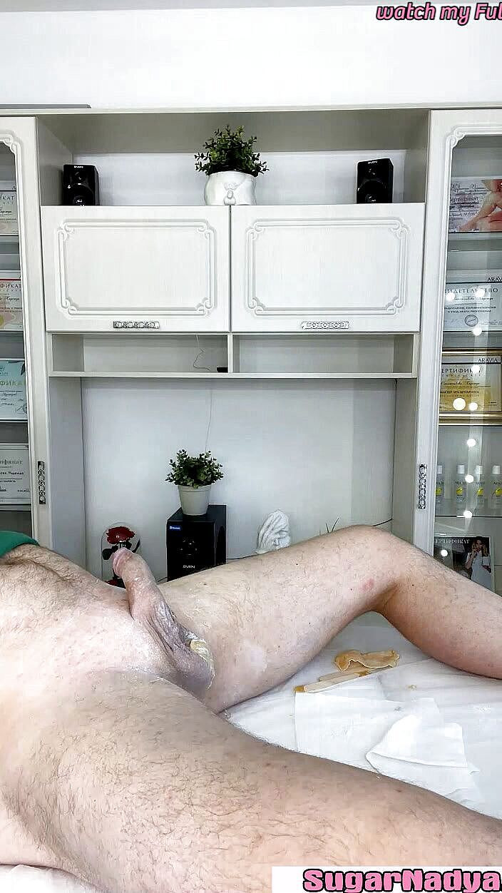 SugarNadya: SugarNadya depilatories hair on big horny cock