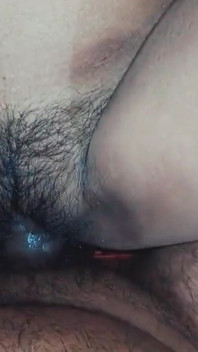 Desi monik la cognata scopa jija con audio hindi