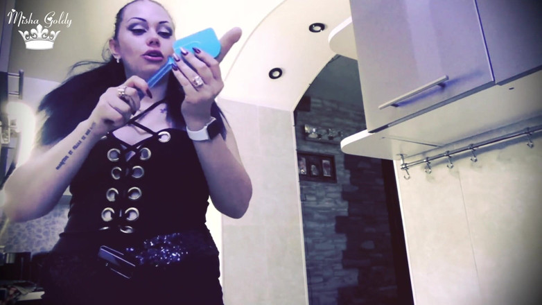 Goddess Misha Goldy: Bestrafung, weil sie so erbärmlich ist