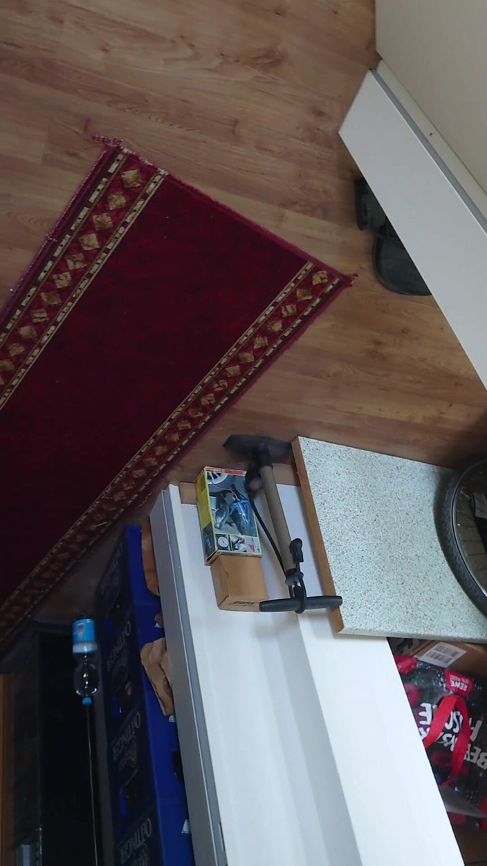 Carmen_Nylonjunge: Video vyšetření držáku na krk pro zadek
