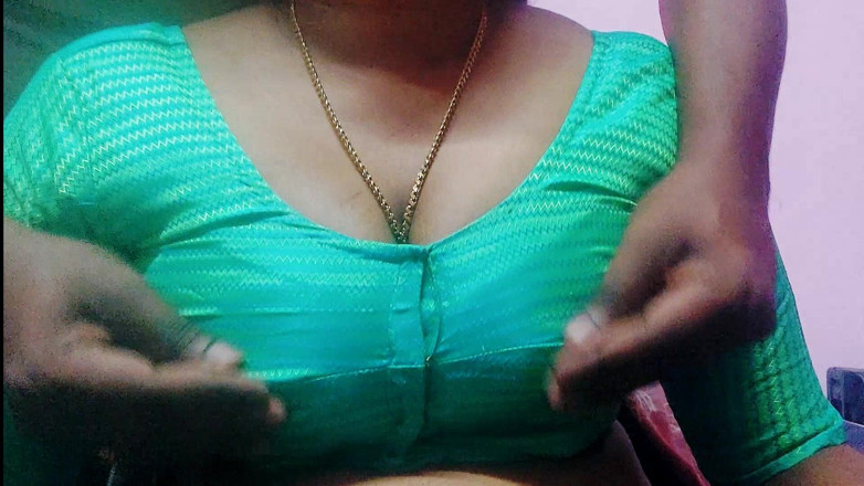 Desi Mohini: Hot Indian Big Boobs