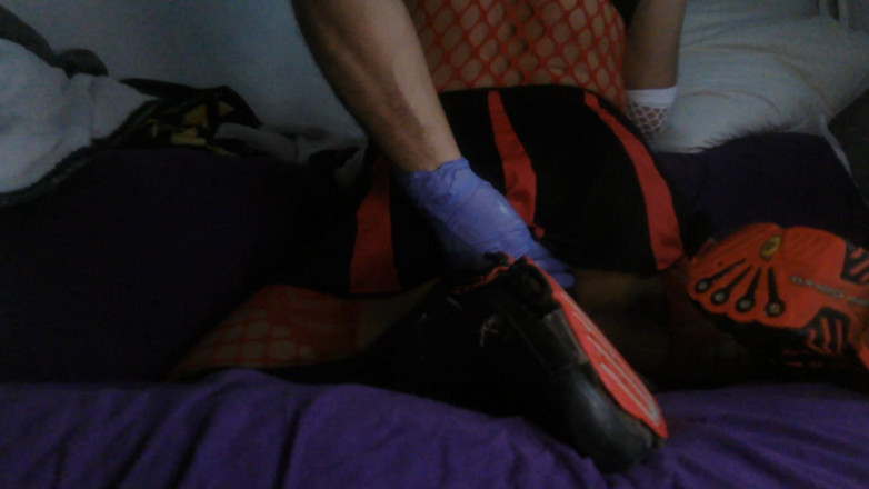 Damaged Hole: Uniforme De Animadora Negro Rojo, BBC Para Llegar Al Orgasmo