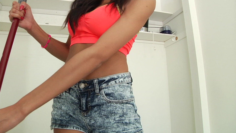 Le Wood: Chloe Amour Tanned, kontraktor eksotik