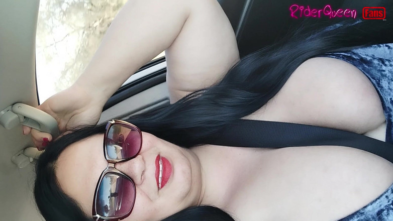 Riderqueen: Mama vitregă călătorește, Doar fani în Slow Motion, în mașină