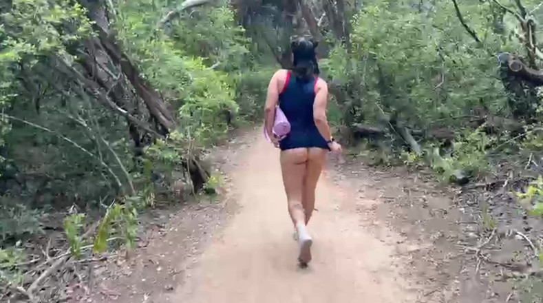 Seiko Osabe: Flashing My Ass in the Woods