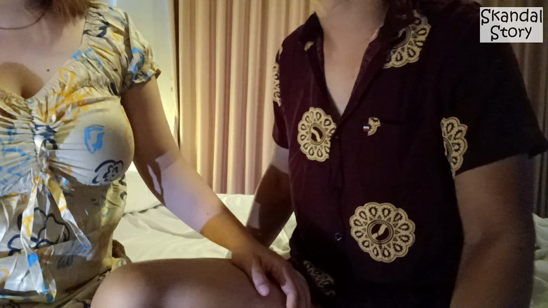 Skandal Story: 满足大胸部男友的欲望