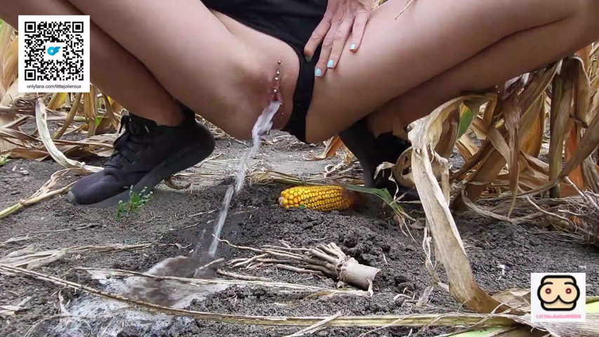 Urgent Piss in the Cornfield (Little Jolie Roux)