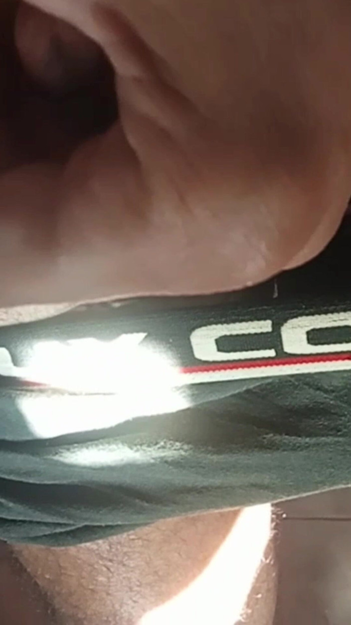 OverfullApplicant80: Hari ini aku mengekstrak susu darat dengan tanganku