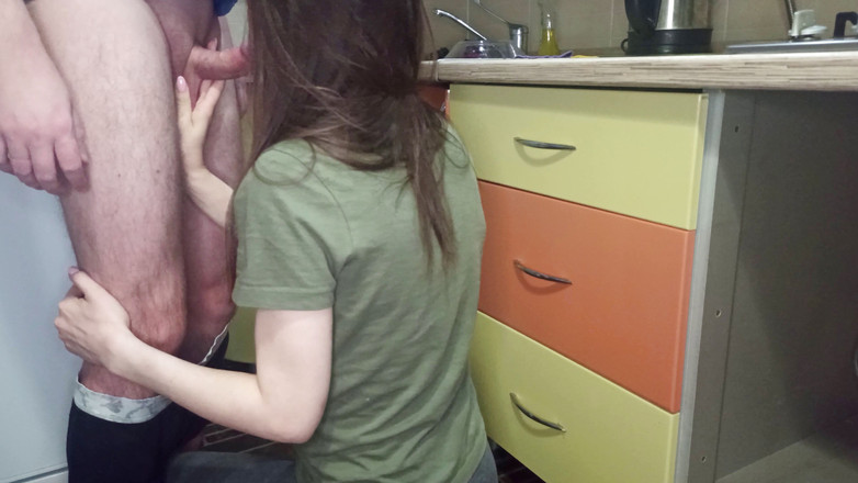 Sasha Green: Cansado de esperar e pediu para chupar um vizinho na...