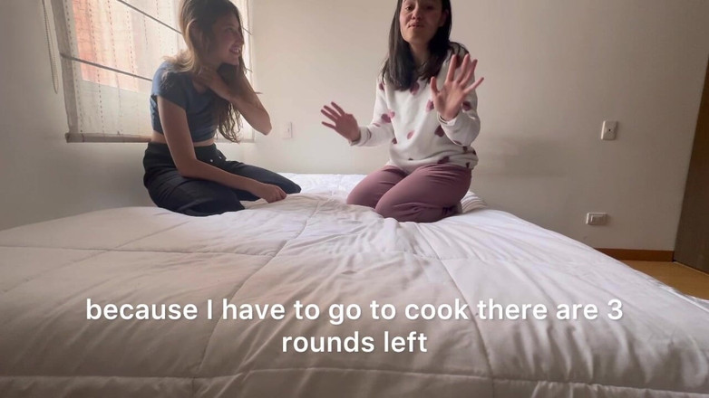 scarlettandc: Kompilasi Wrestling Lesbian