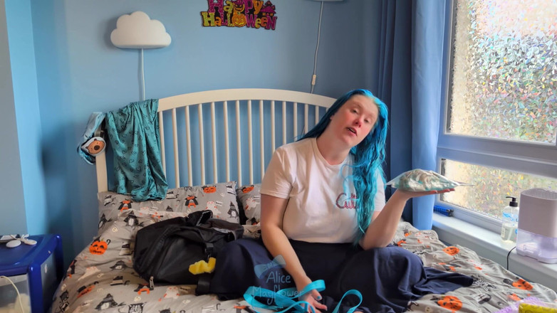 Alice_Mayflower_Scottish: Bbb září 2025 Haul - Solo girl - sfw