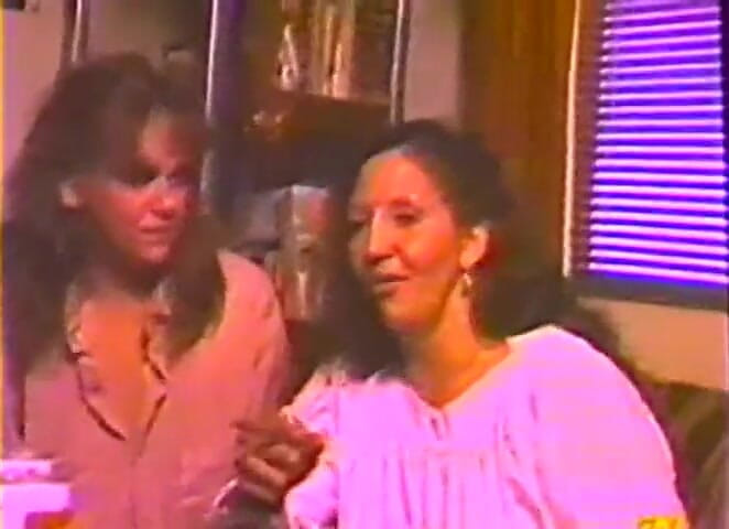 Homegrown Vintage: Night turns into amateur lesbian fun