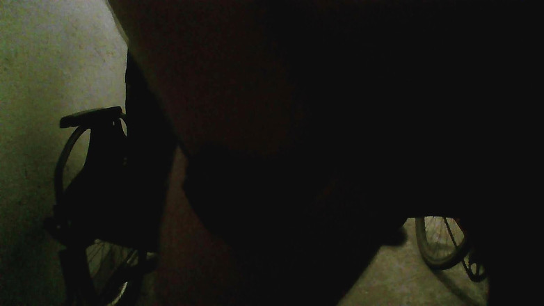 Jerking Perv: au sous-sol 1 sur 3