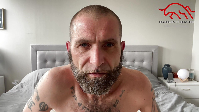 Bradley K Savage: POV:口頭のパパは、電話の個人的なコック吸盤Pt.1を必要としています