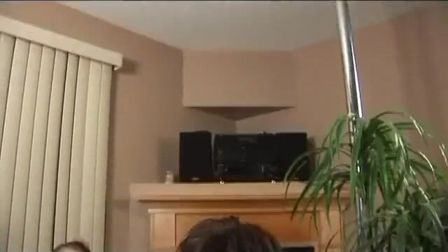 Babe Stars: Hot steamy chick gives amazing head in the living room