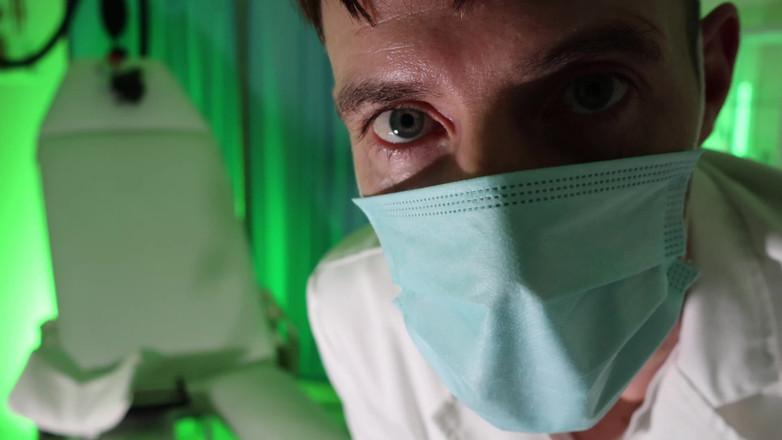 TomBakerBDSM: Program Pengecutan Kesucian Pt 1 (4K)