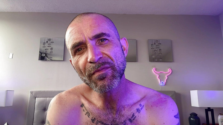 Bradley K Savage: Papis wird dich wie einen ballon sprengen