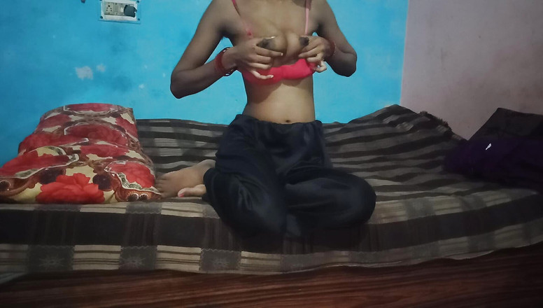 Truefuker: Soția sexy este disperată după sex dur pentru a-și îndeplini dorința...