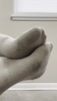 Kaus kaki kotor di wajahmu - fetish kaus kaki pov