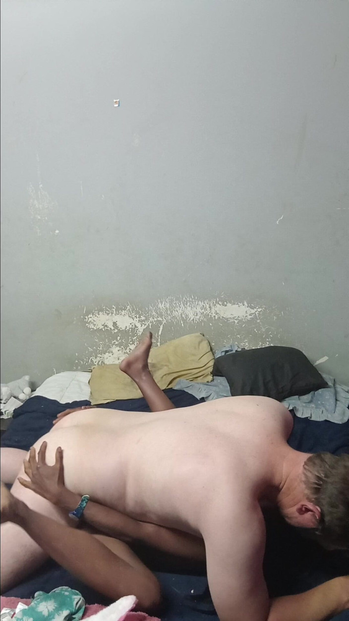 hothouse18xxx: Más Caliente Mamada Misionera Por Dotado Blanco Y Puta Negra