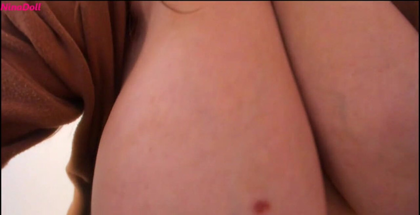 Nina Doll: Smack můj zadek Lízej mi bradavky