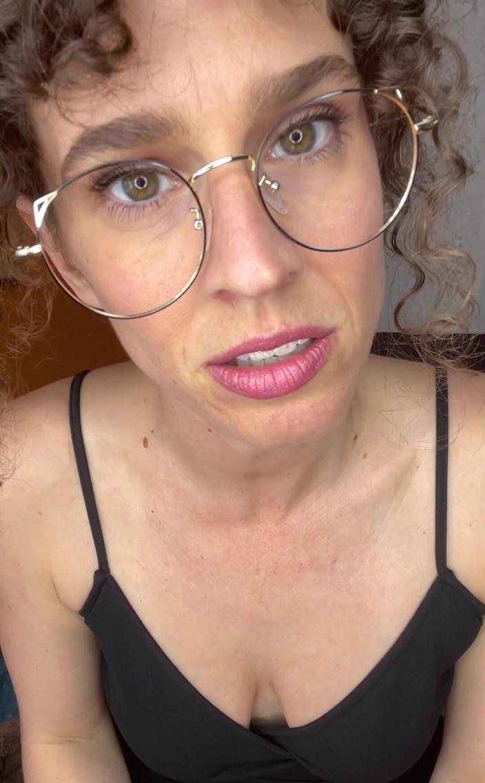 VibeWithMommy: Ponížení velkého čůráka.