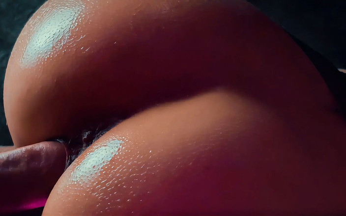 AngelDemonHub: У мене був судомний оргазм, тому що він нагрів мою точку G і двічі