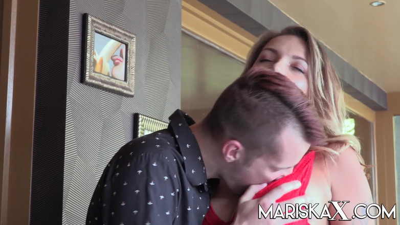 Mariska x: MARISKAX - Carollina Cherry has her ass and pussy pounded