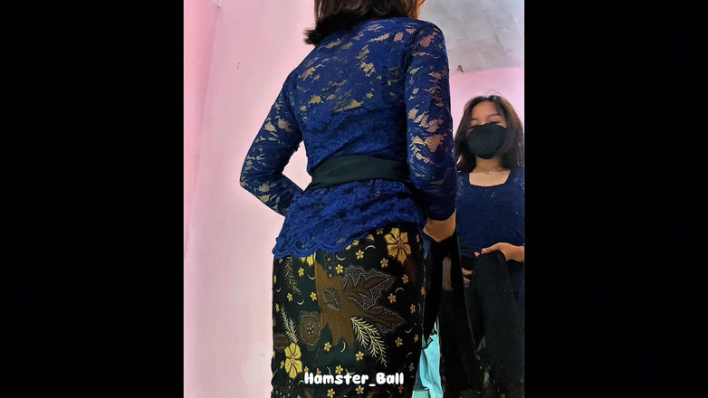 Hamster_Ball: Fit hidžáb kebaya šaty s thajskou služkou