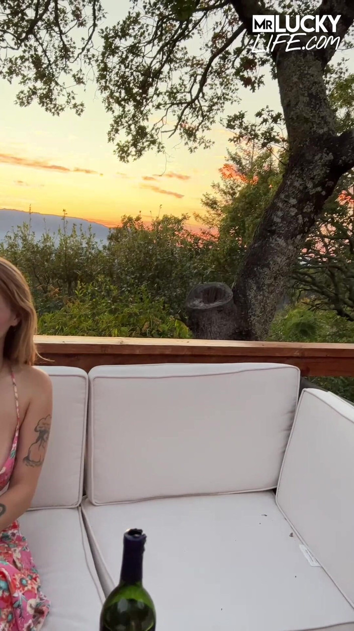 Mr.Lucky POV: Romântica Napa Valley Getaway com All Natural Angel Youngs
