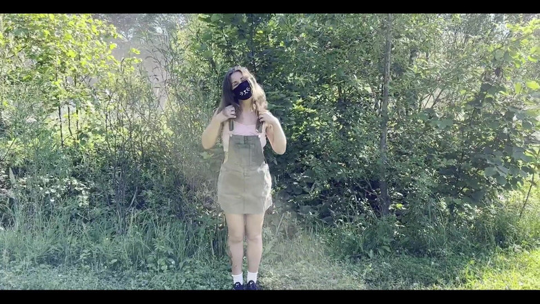 Juli Smith Meow: 야외 섹시한 산책