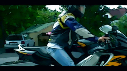 Berlin Orgy: DP乱交の二つの温泉女の子