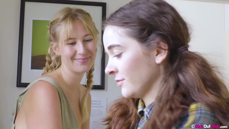 Girls Out West: Hot Blonde Gets Her Hairy Pussy Pleasured by Cute Brunette...